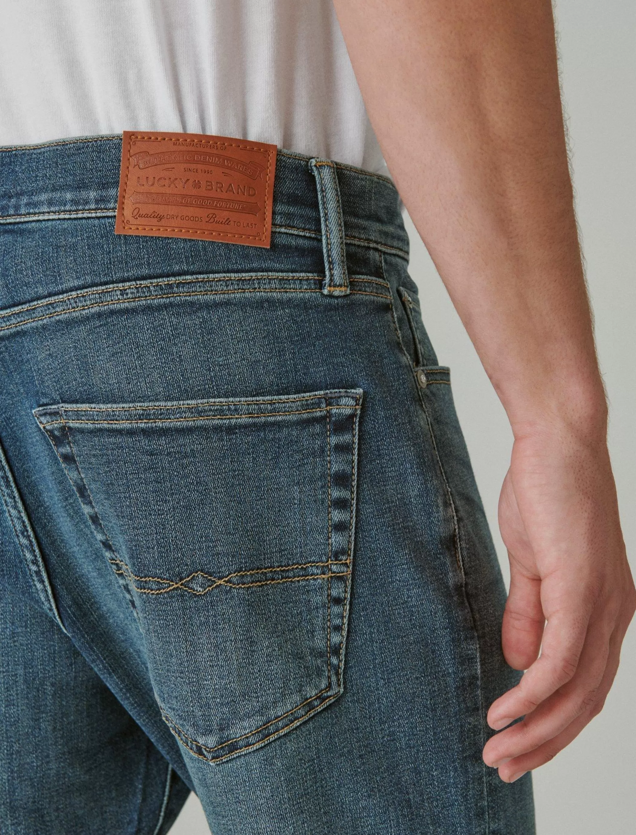 athletic_straight_coolmax_stretch_jean_4-1.webp Lucky Brand Jeans | Straight*410 athletic straight coolmax stretch jean cowen