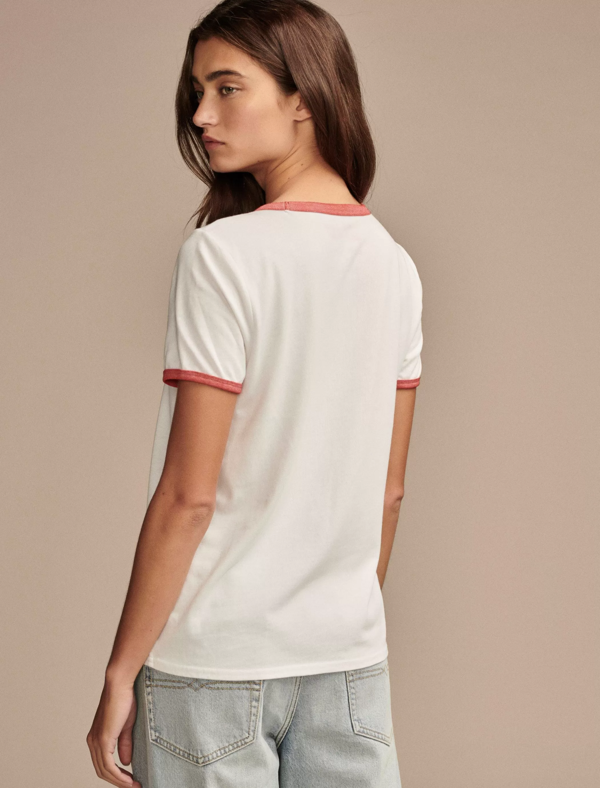 budweiser_ringer_classic_crew_2.webp Lucky Brand Graphic Tees*budweiser ringer classic crew bright white
