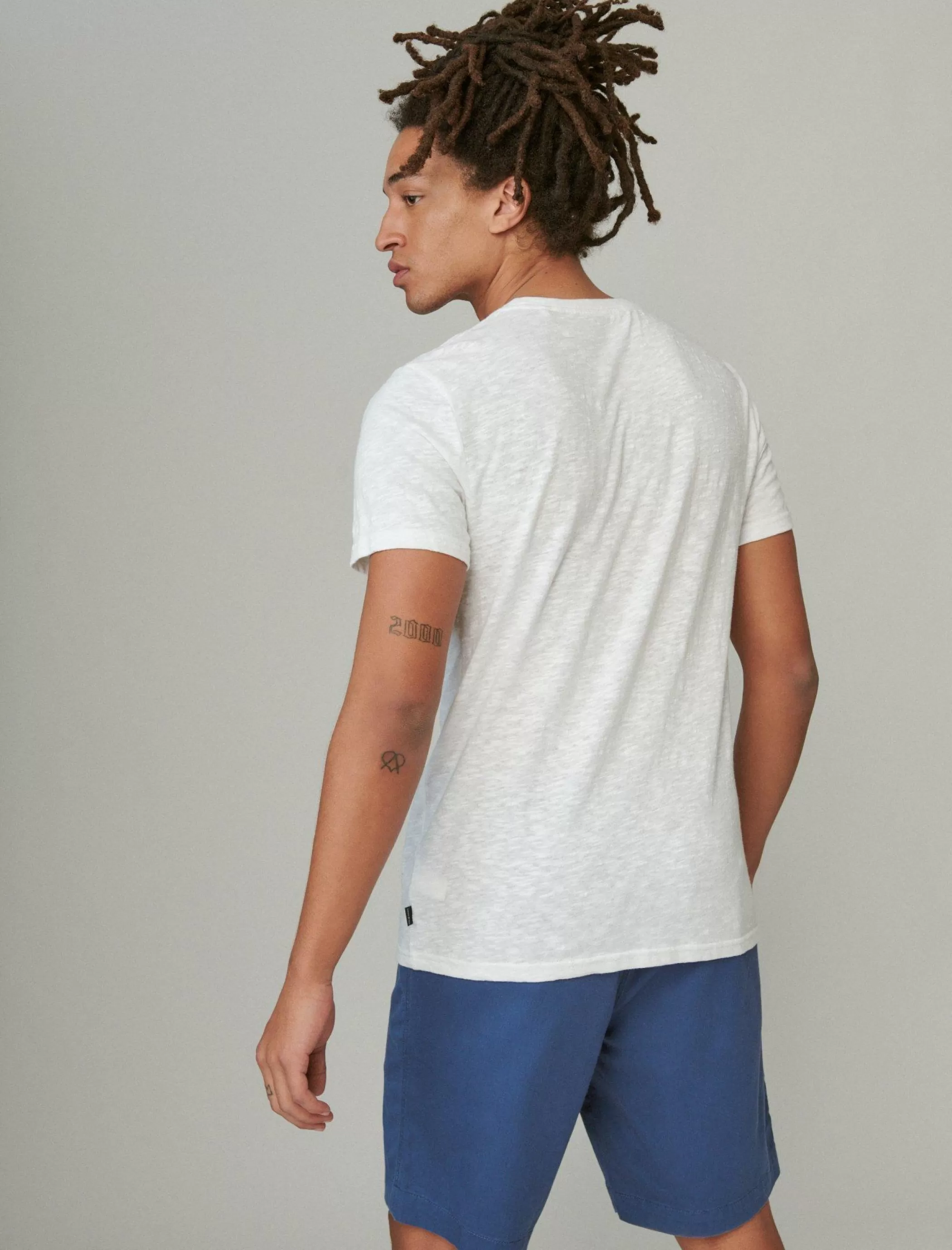 linen_short_sleeve_pocket_crew_neck_tee_3-1.webp Lucky Brand Shirts & Tops*linen short sleeve pocket crew neck tee bright white