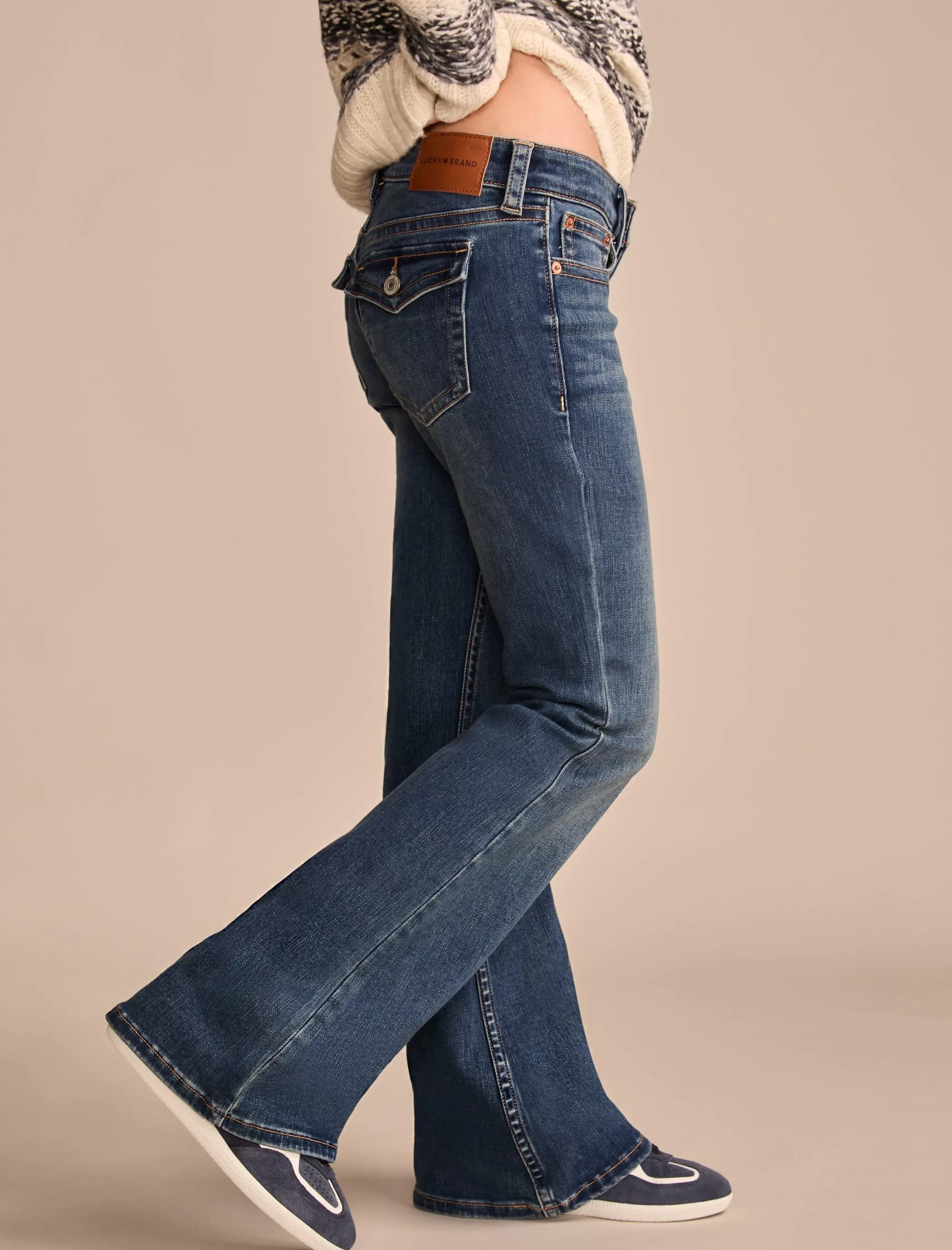 low_rise_flare_3-1.webp Lucky Brand Jeans | Flare*low rise flare lightyear