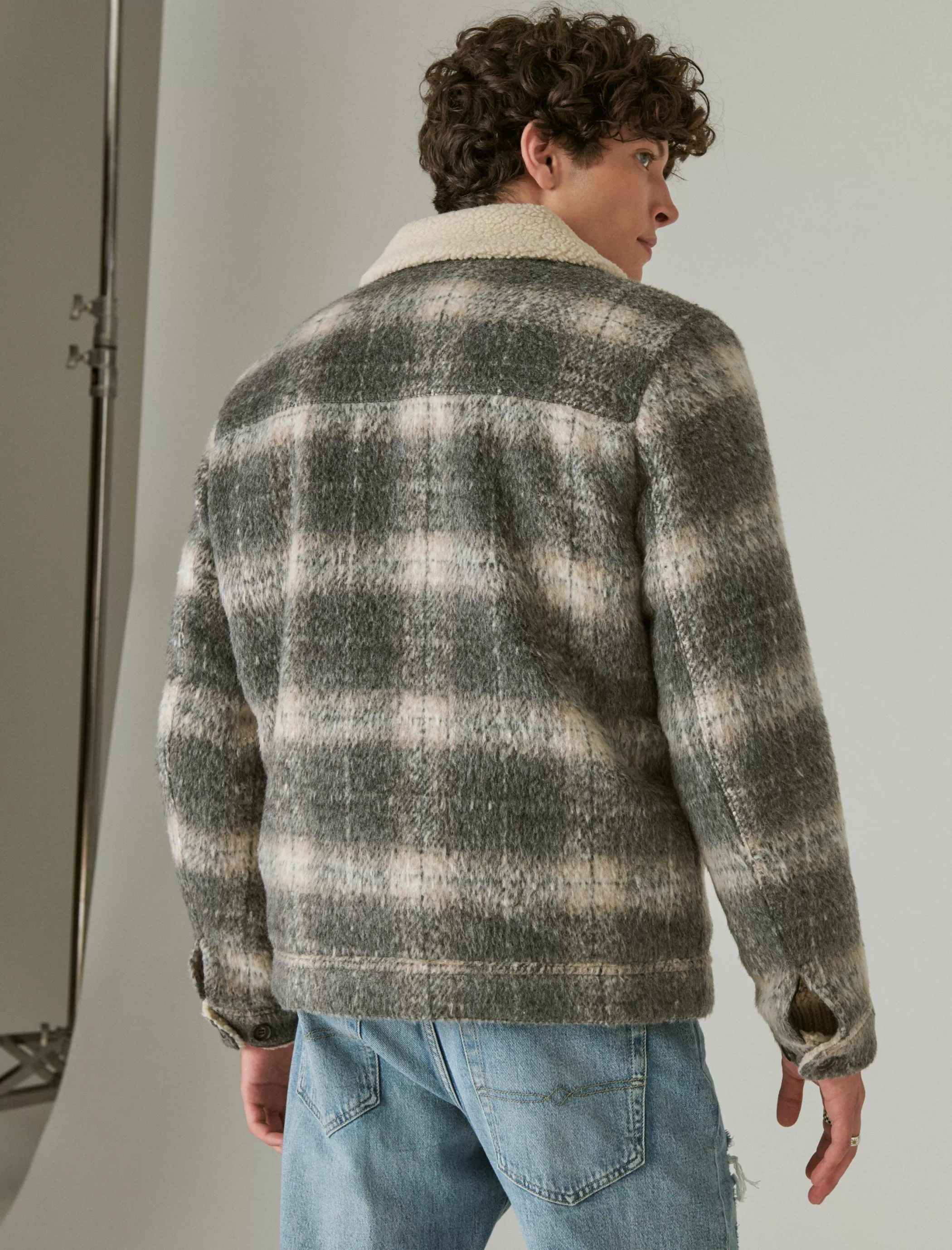 plaid_faux_shearling_lined_trucker_jacket_2.webp Lucky Brand Jackets & Outerwear*plaid faux shearling lined trucker jacket grey plaid