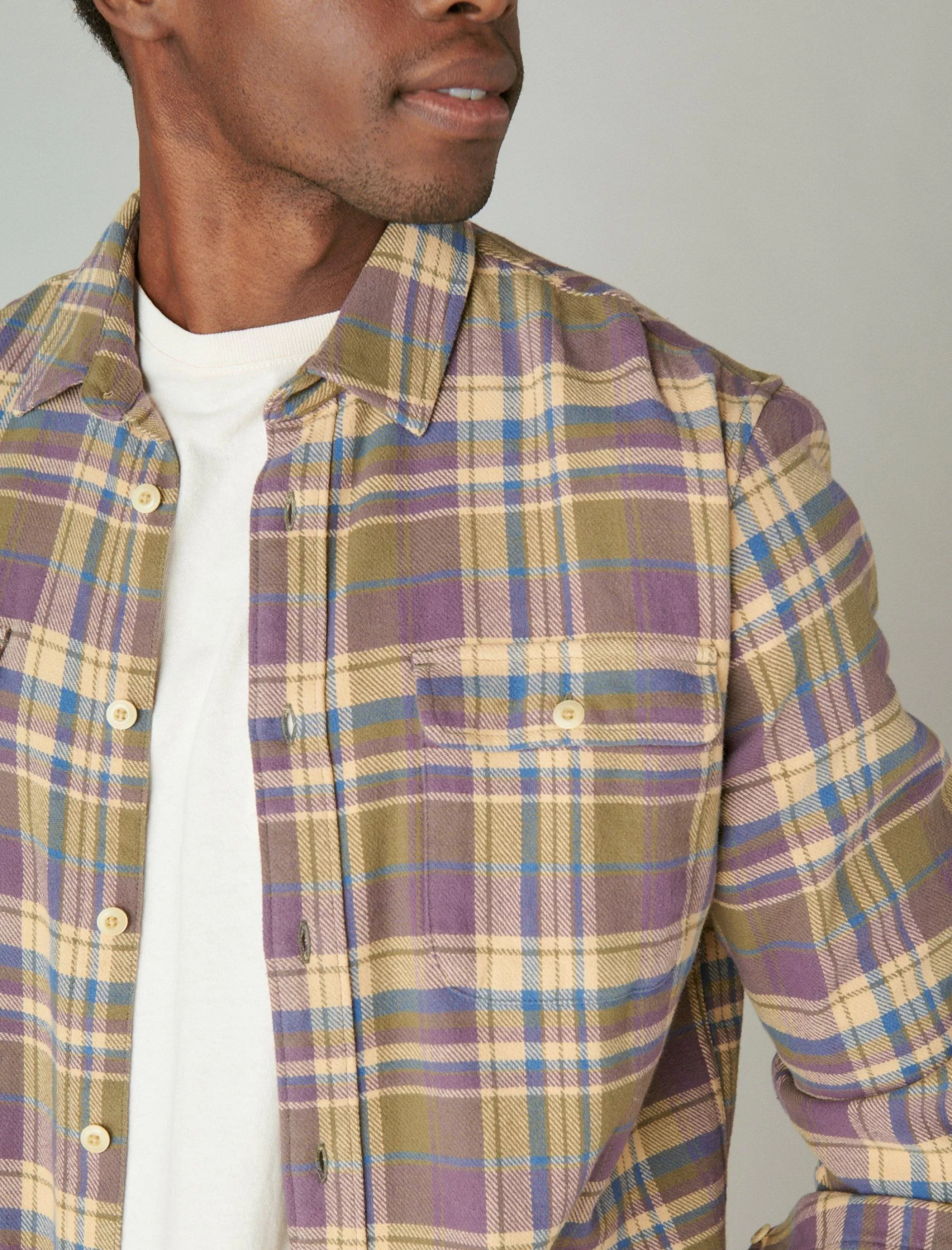 plaid_utility_cloud_soft_long_sleeve_flannel_3-8.webp Lucky Brand Button-Downs*plaid utility cloud soft long sleeve flannel olive multi