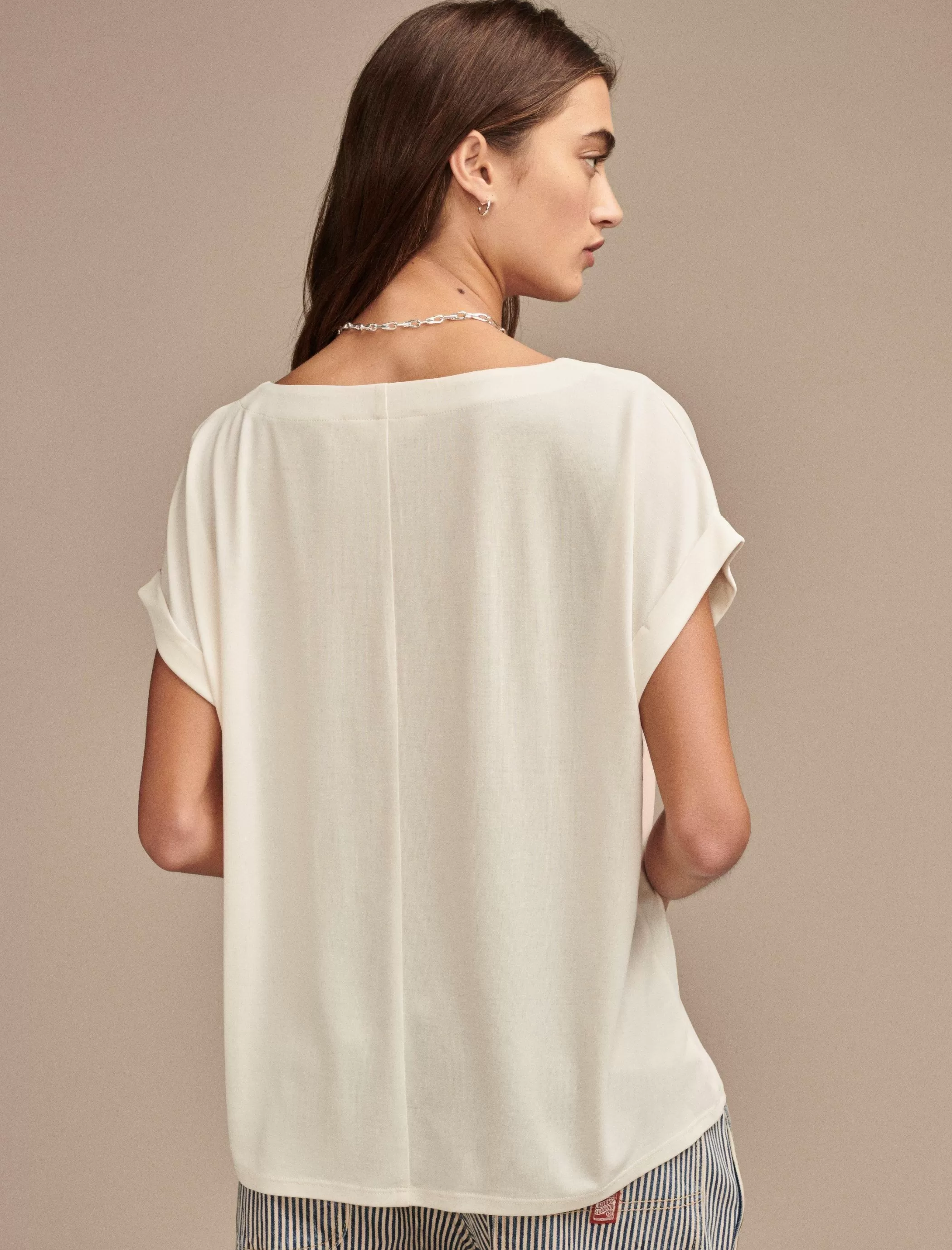 sandwash_notch_neck_tee_2-1.webp Lucky Brand Knit Tops*sandwash notch neck tee ethereal white