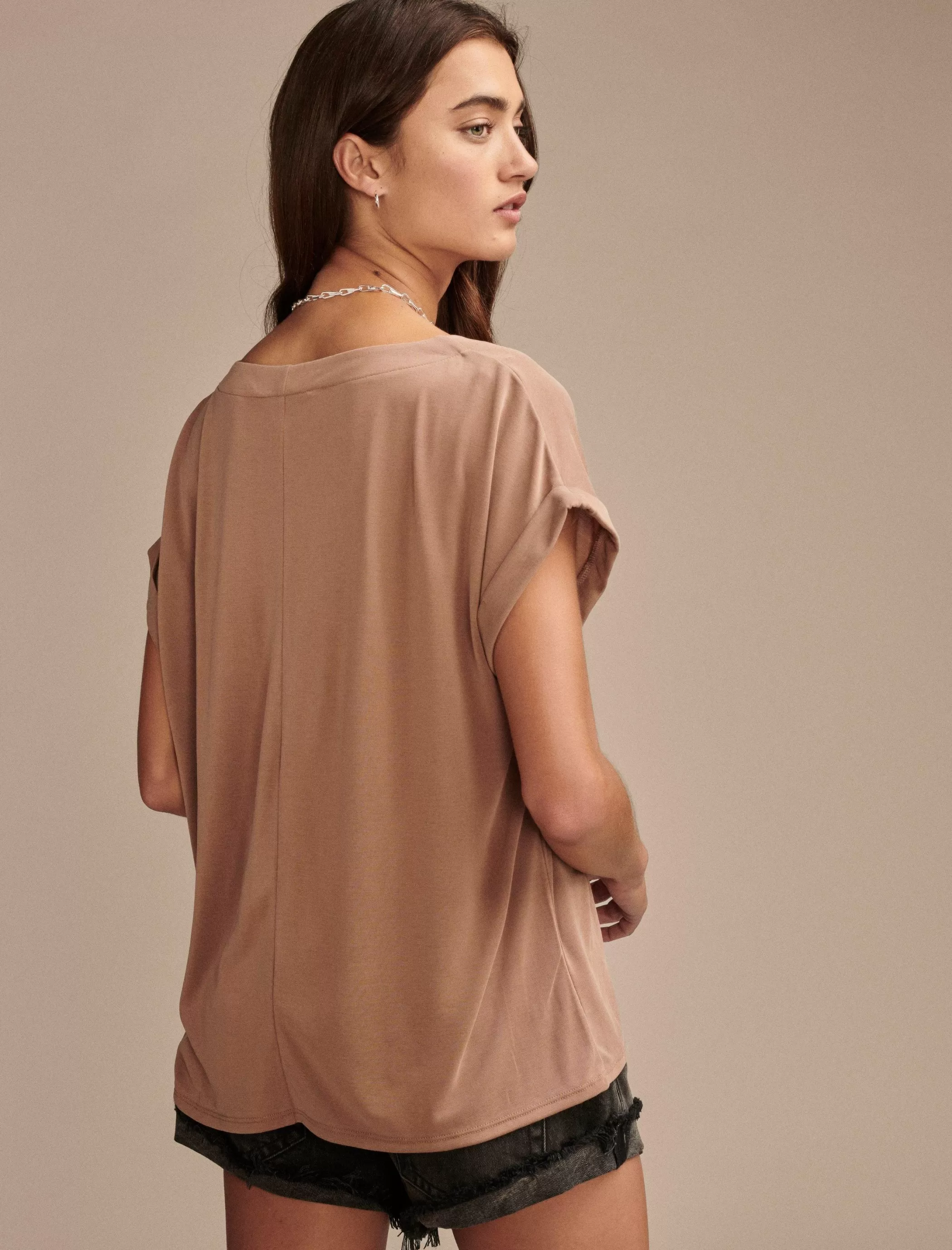 sandwash_notch_neck_tee_3-2.webp Lucky Brand Knit Tops*sandwash notch neck tee mocha mousse
