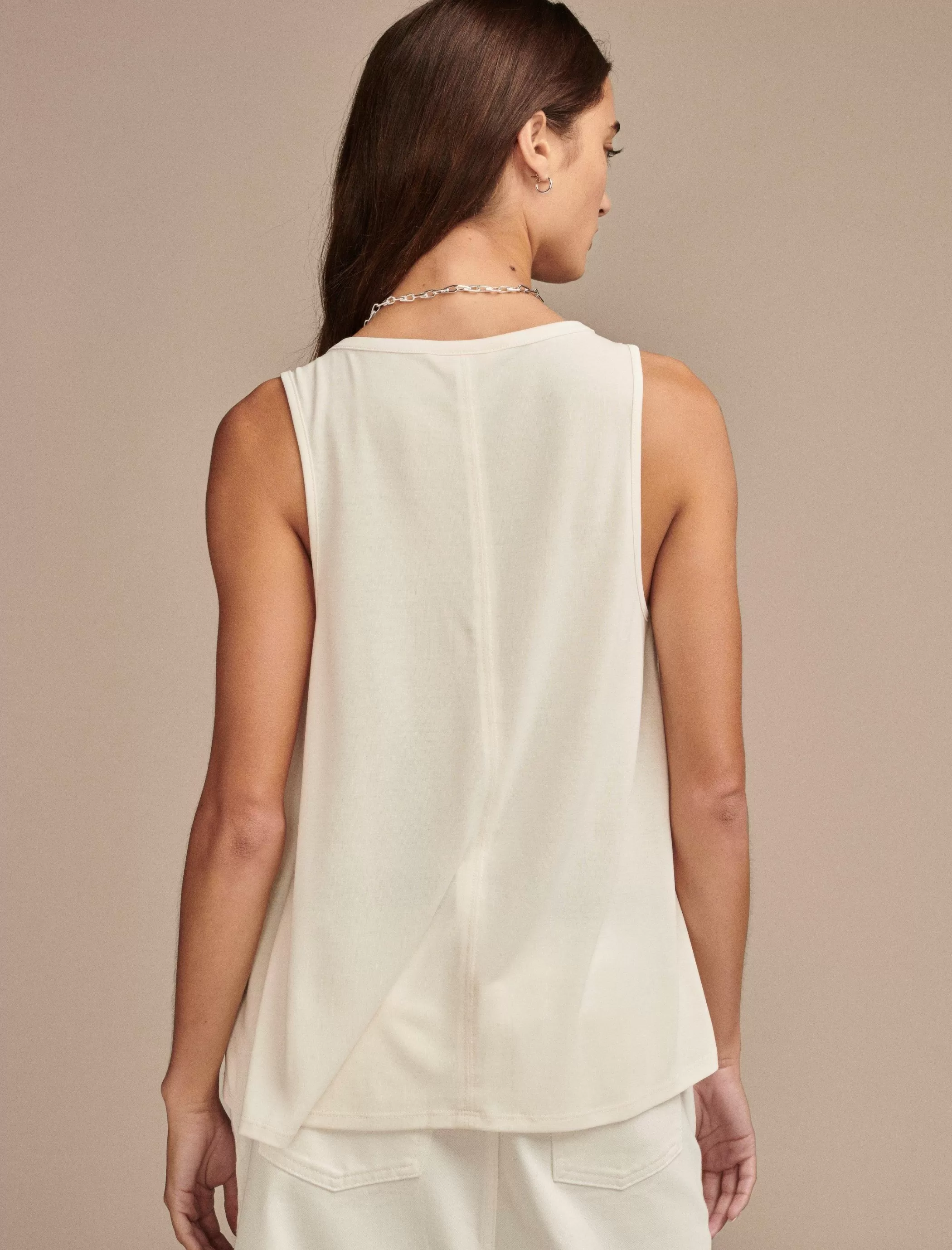 sandwash_v_neck_tank_2.webp Lucky Brand Knit Tops*sandwash v neck tank ethereal white